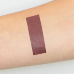 Rouge à Lèvres Liquide Mat Longue Tenue – Intensité et Confort - 1