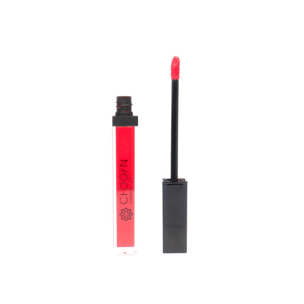 Rouge à Lèvres Liquide Mat Longue Tenue – Intensité et Confort